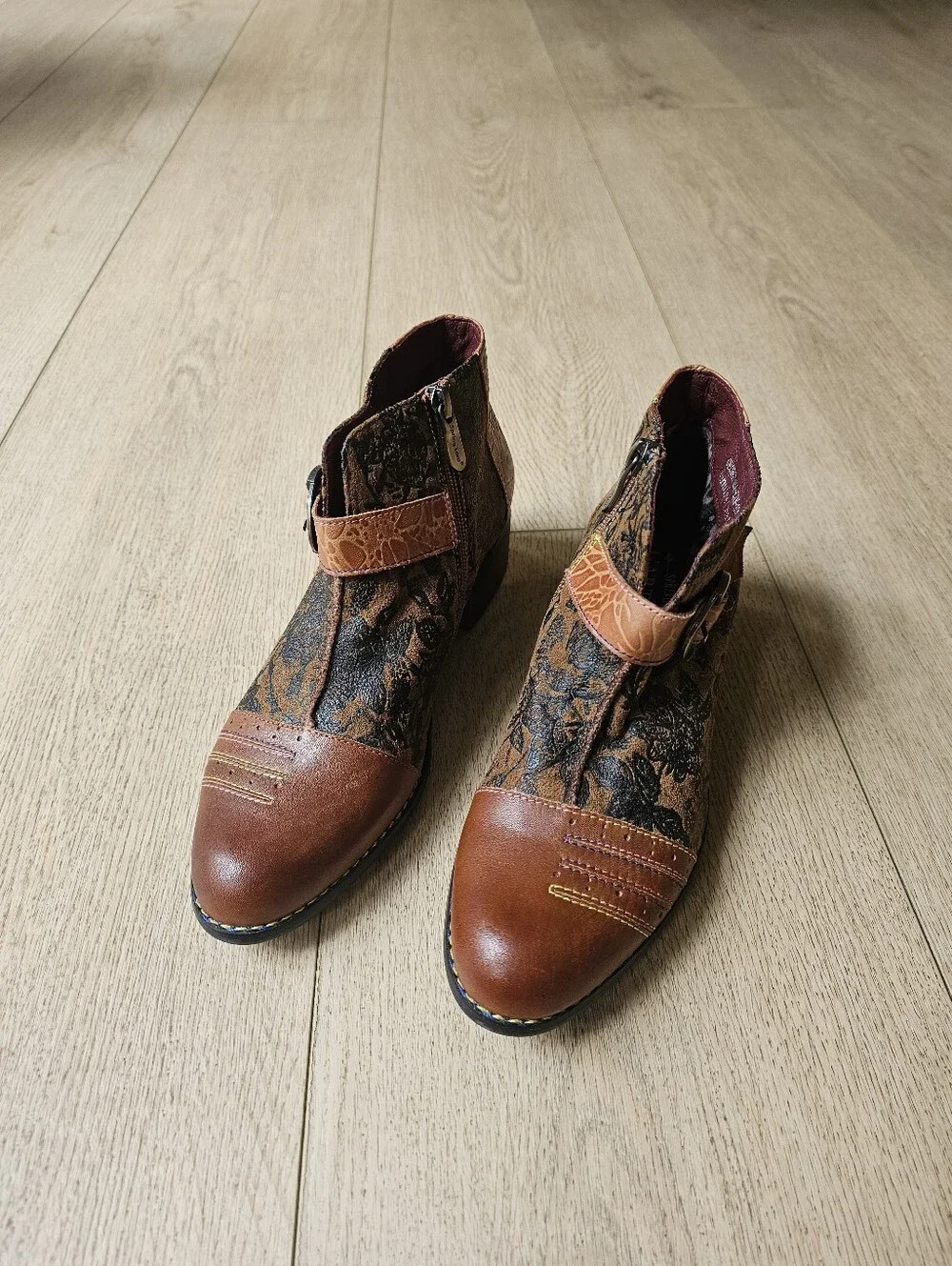 $150 Spring Step L'Artiste Georgiana Boots 39/ 8.5 Camel Multi
